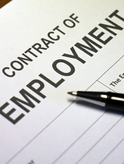 What should an employment contract include Australia?