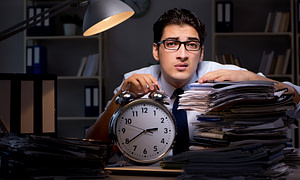What is reasonable overtime on salary Australia?