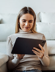 Who should you follow on LinkedIn? Who should you follow on LinkedIn?