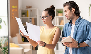 What is the difference between a resume and a CV?