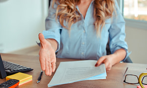 Can an employer rescind a job offer Australia?